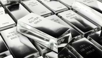 Silver Rate Today: సగానికి సగం పడిపోయిన వెండి ధర.. కొనుగోలుదారులకు గుడ్ న్యూస్!