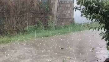 Rain in Telangana Today: నిజామాబాద్, నిర్మల్ జిల్లాలో దంచికొడుతున్న వర్షం.. తెలుగు రాష్ట్రాల్లో చిత్ర విచిత్ర పరిస్థితులు..!!
