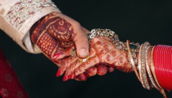 Weird Marriage Rituals: అక్కడ పెళ్లి కోసం ఇతరుల భార్యను దొంగలిస్తారు, శిక్ష కూడా ఉండదట..!