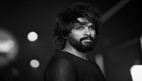 Allu Arjun Meeting Rules: అల్లు అర్జున్‌ కళ్ళల్లోకి కళ్ళు పెట్టి చూడకూడదంట.. ఈ హీరోని కలవాలంటే 42 నియమాలా..!