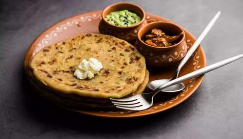 Aloo Paratha: రోజూ ఇడ్లీ, దోశ, ఉప్మా ఎలా తింటున్నారు భయ్యా..ఒక్కసారి ఇది తింటే నోట్లో కరిగిపోయే టేస్ట్!