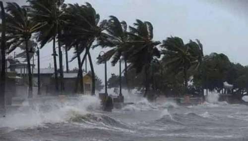 Heavy Rains: తీరం దాటనున్న అల్పపీడనం.. ఈ 3 జిల్లాలకు అతి భారీ వర్షాలు..