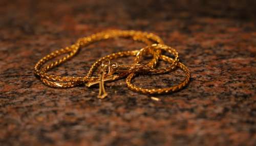 Gold Chains: కేవలం 5–6 గ్రాములతోనే మందపాటి బంగారు గొలుసు..! చూసిన వాళ్లంతా వావ్ అనాల్సిందే..!