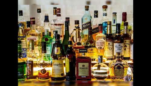 New Liquor Policy: మందుబాబులకు పండగే.. బిర్యానీ కంటే తక్కువ ధరకే బీర్లు.. కొత్త పాలసీ ఇలా..!