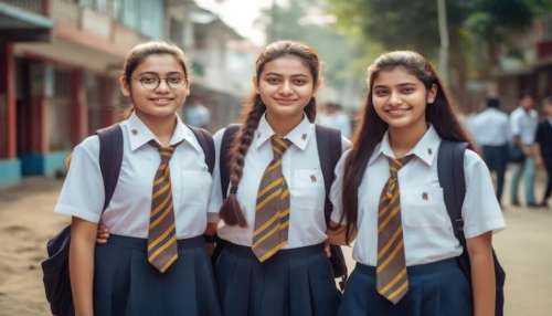 School Holiday: రేపటి నుంచి 5 రోజులు స్కూళ్లకు సెలవు ప్రకటించిన ప్రభుత్వం.. ఎందుకంటే..?