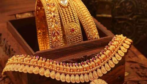 Gold Price Today: భారీగా తగ్గిన పసిడి ధర.. డిసెంబర్ 10వ తేదీ బంగారం, వెండి ధరలు ఎంత తగ్గాయే తెలిస్తే ఎగిరిగంతేస్తారు..!!