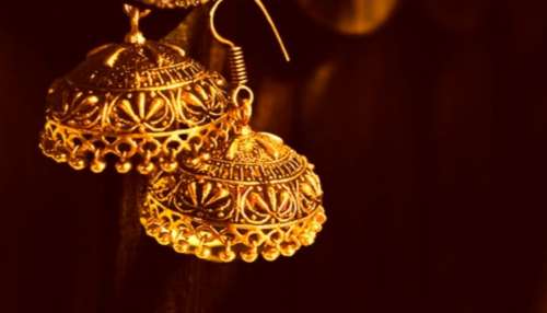 Gold Rate Today: తగ్గిన బంగారం, వెండి ధరలు.. మార్చి 11వ తేదీ బుధవారం హైదరాబాద్, విజయవాడ, విశాఖ, చెన్నై, ముంబైలలో ధరలు ఎలా ఉన్నాయంటే..? 