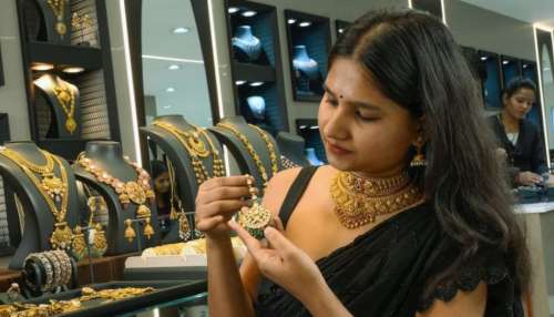Gold Rate Today: తులం పసిడిపై రూ. 26,293 తగ్గింపు.. నేడు ఏప్రిల్  6వ తేదీ హైదరాబాద్, విజయవాడలో 24k, 22k,18k ధరలు ఇవే..!!