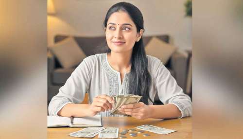 Money Saving Tips: పొదుపు చేసే భార్య ఉంటే.. ప్రతి భర్తా లక్కీభాస్కరుడే.. మీ భార్యలో ఈ పొదుపు లక్షణాలు ఉంటే.. మీరు కోటీశ్వరుడు అవ్వడం పక్కా..!! 