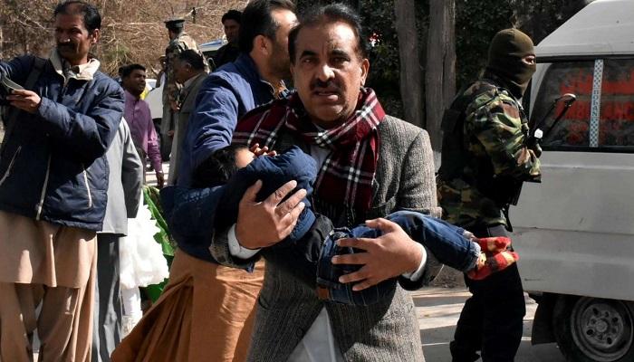 చర్చిలో ఉగ్రదాడి: ఎనిమిది మంది మృతి