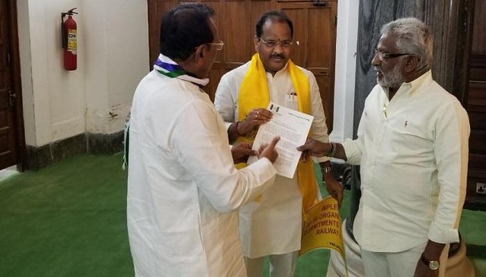 రేపే కేంద్రంపై అవిశ్వాస తీర్మానం ప్రవేశపెట్టనున్న వైఎస్సార్సీపీ రేపే కేంద్రంపై అవిశ్వాస తీర్మానం ప్రవేశపెట్టనున్న వైఎస్సార్సీపీ