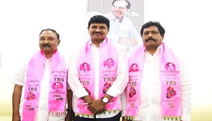 రాజ్యసభ ఎన్నికల్లో టీఆర్ఎస్ ఘన విజయం.. ఎవరికి ఎన్ని ఓట్లు వచ్చాయి ? రాజ్యసభ ఎన్నికల్లో టీఆర్ఎస్ ఘన విజయం.. ఎవరికి ఎన్ని ఓట్లు వచ్చాయి ?