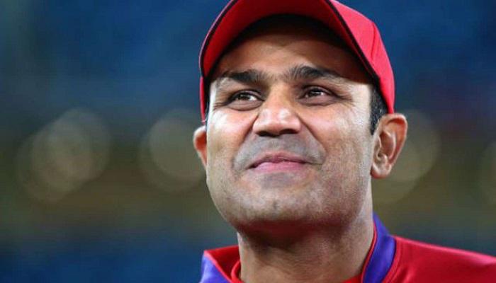 ఐపీఎల్ బరిలో సెహ్వాగ్.. జనాల చెవుల్లో పూలు! ఐపీఎల్ బరిలో సెహ్వాగ్.. జనాల చెవుల్లో పూలు!