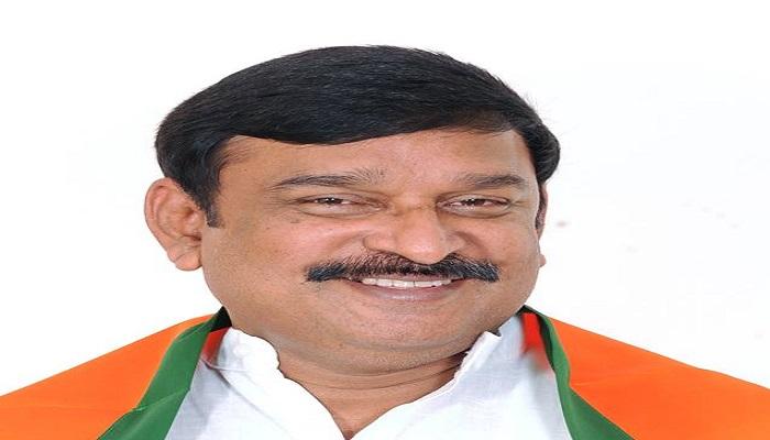 2019 ఎన్నికల్లో వైసీపీ విజయం.. జగనే సీఎం: బీజేపీ ఎంఎల్ఏ విష్ణుకుమార్ రాజు జోస్యం 2019 ఎన్నికల్లో వైసీపీ విజయం.. జగనే సీఎం: బీజేపీ ఎంఎల్ఏ విష్ణుకుమార్ రాజు జోస్యం