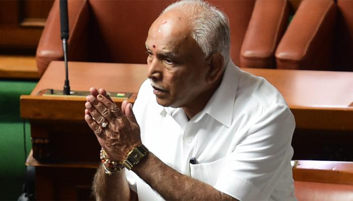 బలనిరూపణకు ముందే తేలిపోయిన బీజేపీ .. సీఎం పదవికి యడ్యూరప్ప రాజీనామా బలనిరూపణకు ముందే తేలిపోయిన బీజేపీ .. సీఎం పదవికి యడ్యూరప్ప రాజీనామా