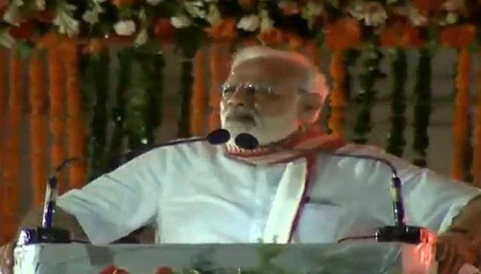 ప్రతిపక్షాల ఐక్యతపై తనదైన స్టైల్లో వ్యంగ్యాస్త్రాలు సంధించిన ప్రధాని నరేంద్ర మోదీ ప్రతిపక్షాల ఐక్యతపై తనదైన స్టైల్లో వ్యంగ్యాస్త్రాలు సంధించిన ప్రధాని నరేంద్ర మోదీ