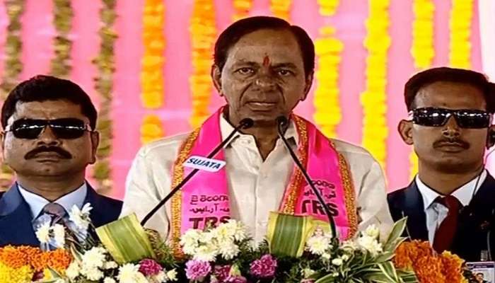 మళ్లీ ప్రజలు దీవిస్తే.. కోటి ఎకరాల ఆకుపచ్చ తెలంగాణను సాధిస్తా: కేసీఆర్ మళ్లీ ప్రజలు దీవిస్తే.. కోటి ఎకరాల ఆకుపచ్చ తెలంగాణను సాధిస్తా: కేసీఆర్