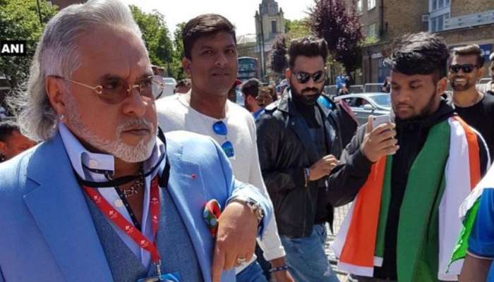 భారత్, ఇంగ్లాండ్ సిరీస్ చూడడానికి వచ్చిన విజయ్ మాల్యా..! భారత్, ఇంగ్లాండ్ సిరీస్ చూడడానికి వచ్చిన విజయ్ మాల్యా..!