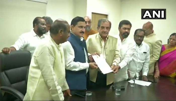 కడప ఉక్కు కర్మాగారం: కేంద్రమంత్రి బీరేంద్రసింగ్ను కలిసిన టీడీపీ ఎంపీలు కడప ఉక్కు కర్మాగారం: కేంద్రమంత్రి బీరేంద్రసింగ్ను కలిసిన టీడీపీ ఎంపీలు