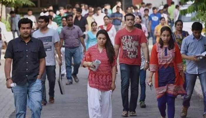 నేటి నుంచే డీఎస్సీ దరఖాస్తుల స్వీకరణ.. ఇదిగో సమగ్ర సమాచారం నేటి నుంచే డీఎస్సీ దరఖాస్తుల స్వీకరణ.. ఇదిగో సమగ్ర సమాచారం