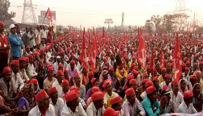 ఛలో ముంబయి:  రైతు రుణాల మాఫీ కోరుతూ నడిరోడ్డుపై 20,000 మంది మార్చ్ పాస్ట్