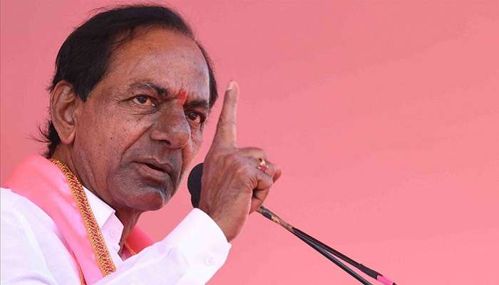 నాకు హిందీ భాష బాగా వచ్చు.. వాళ్లను చీల్చిచెండాడుకుంటా : కేసీఆర్ నాకు హిందీ భాష బాగా వచ్చు.. వాళ్లను చీల్చిచెండాడుకుంటా : కేసీఆర్
