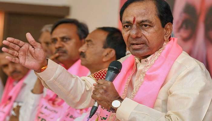 రేపే కేసీఆర్ ప్రమాణ స్వీకారోత్సవం ; కేబినెట్ లో ఎవరికి ఛాన్స్ దక్కేను ? రేపే కేసీఆర్ ప్రమాణ స్వీకారోత్సవం ; కేబినెట్ లో ఎవరికి ఛాన్స్ దక్కేను ?