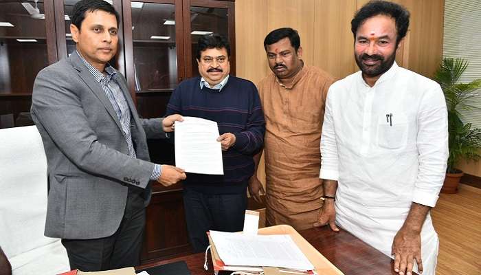 తెలంగాణలో మళ్లీ ఎన్నికలు నిర్వహించాలి : బీజేపీ డిమాండ్ తెలంగాణలో మళ్లీ ఎన్నికలు నిర్వహించాలి : బీజేపీ డిమాండ్