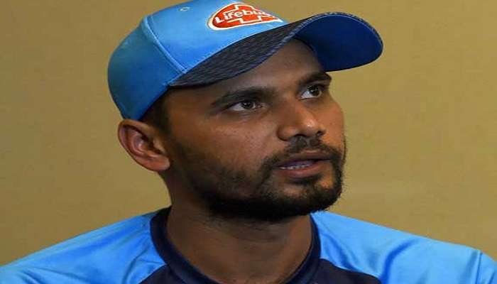 ఎన్నికల గ్రౌండ్లో కుమ్మేసిన క్రికెటర్ ; చేతులెత్తేసిన ప్రత్యర్ధులు ఎన్నికల గ్రౌండ్లో కుమ్మేసిన క్రికెటర్ ; చేతులెత్తేసిన ప్రత్యర్ధులు