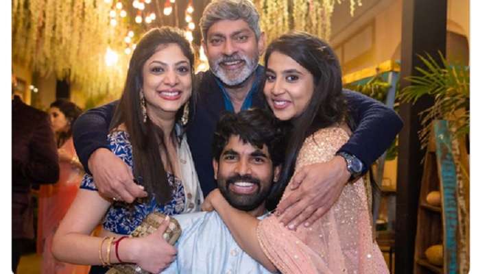 వెల్కమ్ అల్లుడు గారు.. రాజమౌళి తనయుడికి జగ్గూభాయ్ స్వాగతం.. వెల్కమ్ అల్లుడు గారు.. రాజమౌళి తనయుడికి జగ్గూభాయ్ స్వాగతం..