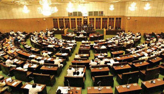 తెలంగాణ అసెంబ్లీ సమావేశాలు: ప్రమాణస్వీకారం చేసిన 114 మంది ఎమ్మెల్యేలు తెలంగాణ అసెంబ్లీ సమావేశాలు: ప్రమాణస్వీకారం చేసిన 114 మంది ఎమ్మెల్యేలు