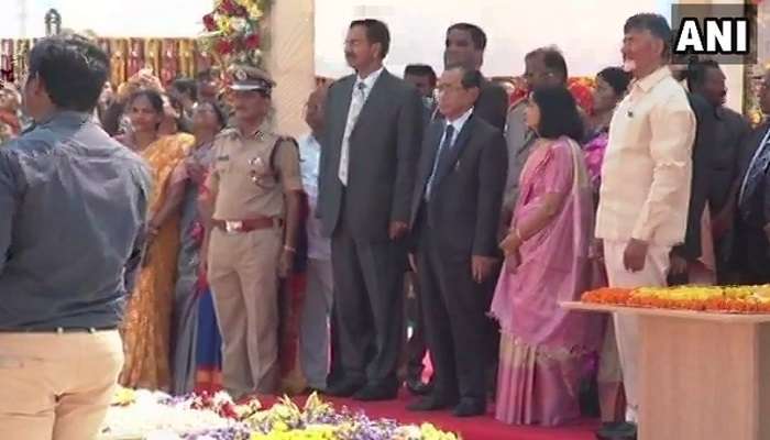 450 ఎకరాల్లో దాదాపు రూ.819 కోట్ల వ్యయంతో ఏపీ హైకోర్టు నిర్మాణం 450 ఎకరాల్లో దాదాపు రూ.819 కోట్ల వ్యయంతో ఏపీ హైకోర్టు నిర్మాణం