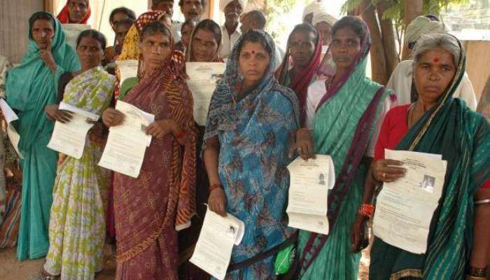 సరికొత్త హామీ: 2 వేల ఫించన్ రూ.3 వేలకు పెంపు సరికొత్త హామీ: 2 వేల ఫించన్ రూ.3 వేలకు పెంపు