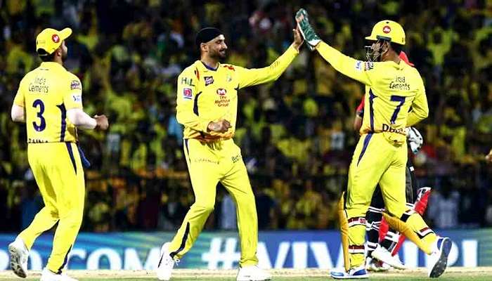 ఐపిఎల్ 2019: తొలి మ్యాచ్లోనే చెలరేగిపోయిన చెన్నై సూపర్ కింగ్స్ ఐపిఎల్ 2019: తొలి మ్యాచ్లోనే చెలరేగిపోయిన చెన్నై సూపర్ కింగ్స్