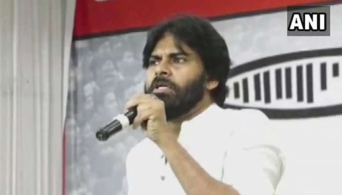 అన్నయ్య చిరంజీవి మాటే వినను.. నీ మాటెందుకు వింటాను: పవన్ అన్నయ్య చిరంజీవి మాటే వినను.. నీ మాటెందుకు వింటాను: పవన్