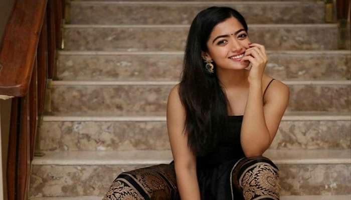 డైలామాలో రష్మిక ; మహేష్ బాబు - విజయ్.... ఇద్దరిలో ఎవరికి ఛాన్స్ ఇవ్వాలి ? డైలామాలో రష్మిక ; మహేష్ బాబు - విజయ్.... ఇద్దరిలో ఎవరికి ఛాన్స్ ఇవ్వాలి ?