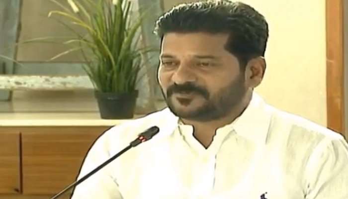 అవసరమైతే సుప్రీం కోర్టుకు వెళ్తాం కానీ చూస్తూ ఊరుకోం: రేవంత్ రెడ్డి అవసరమైతే సుప్రీం కోర్టుకు వెళ్తాం కానీ చూస్తూ ఊరుకోం: రేవంత్ రెడ్డి