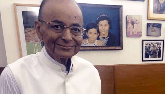 అరుణ్ జైట్లీకి అస్వస్థత ; ఆందోళనలో బీజేపీ శ్రేణులు అరుణ్ జైట్లీకి అస్వస్థత ; ఆందోళనలో బీజేపీ శ్రేణులు