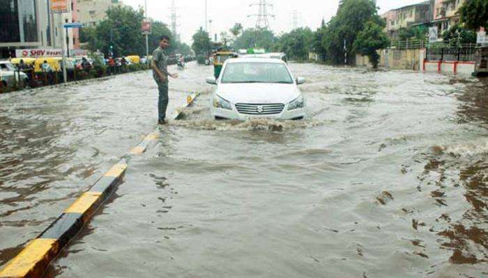 తెలంగాణలో తేలికపాటి నుంచి ఓ మోస్తరు వర్షాలు