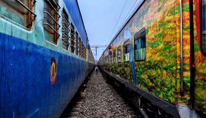 గుడ్ న్యూస్: ఆ ఎక్స్ప్రెస్ రైళ్లలో 25% తగ్గనున్న టికెట్ చార్జీలు గుడ్ న్యూస్: ఆ ఎక్స్ప్రెస్ రైళ్లలో 25% తగ్గనున్న టికెట్ చార్జీలు