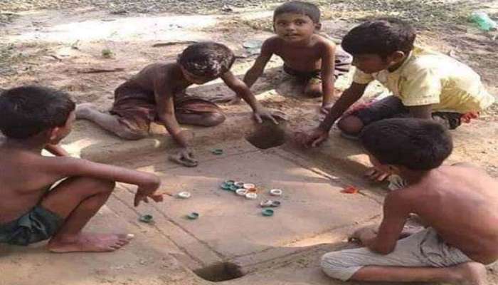 మట్టిలో క్యారం బోర్డ్.. ఆనంద్ మహీంద్రాను ఫిదా చేసిన చిన్నారులు మట్టిలో క్యారం బోర్డ్.. ఆనంద్ మహీంద్రాను ఫిదా చేసిన చిన్నారులు