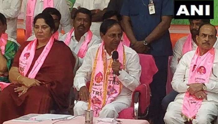 ఆర్టీసీ సమ్మెపై సీఎం కేసీఆర్ సంచలన వ్యాఖ్యలు, తీవ్ర విమర్శలు ఆర్టీసీ సమ్మెపై సీఎం కేసీఆర్ సంచలన వ్యాఖ్యలు, తీవ్ర విమర్శలు