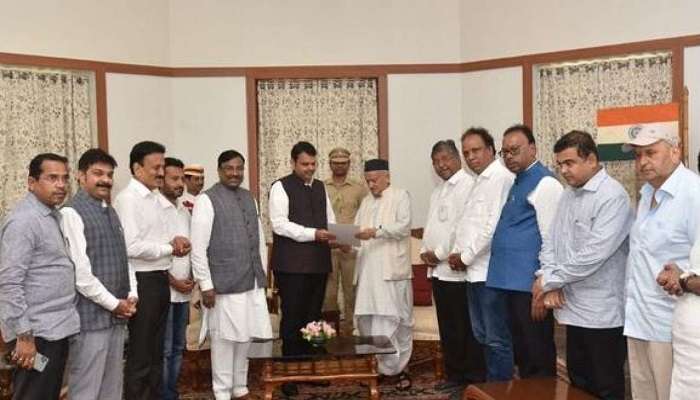 మహారాష్ట్ర: సర్కార్ ఏర్పాటుకు బీజేపికి గవర్నర్ ఆహ్వానం మహారాష్ట్ర: సర్కార్ ఏర్పాటుకు బీజేపికి గవర్నర్ ఆహ్వానం