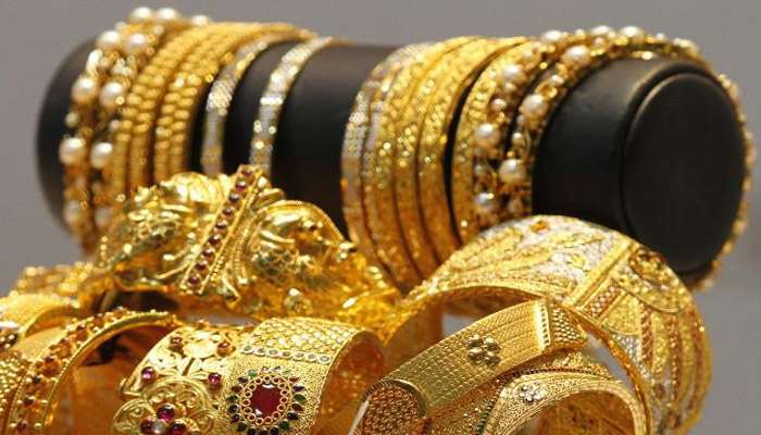 Gold Price In India: గుడ్ న్యూస్.. భారీగా తగ్గిన బంగారం ధరలు