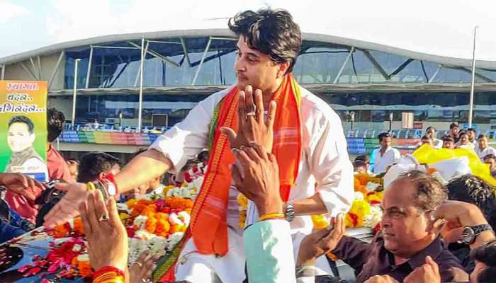 Jyotiraditya Scindia in forgery case : జ్యోతిరాదిత్య సింధియపై ఫోర్జరీ కేసు రీఓపెన్ Jyotiraditya Scindia in forgery case : జ్యోతిరాదిత్య సింధియపై ఫోర్జరీ కేసు రీఓపెన్