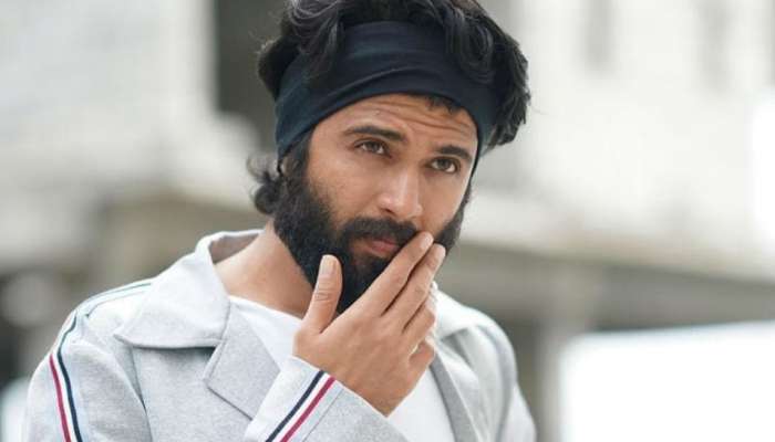 నన్ను పెద్దోడిలా చూడట్లేదు: విజయ్ దేవరకొండ నన్ను పెద్దోడిలా చూడట్లేదు: విజయ్ దేవరకొండ