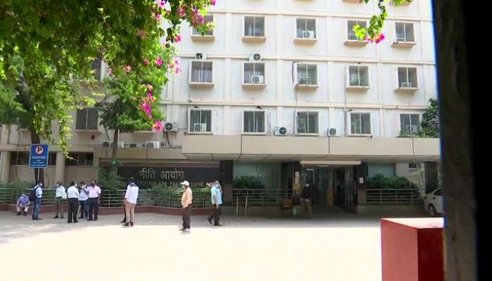 నీతిఆయోగ్‌లో కలకలం..!!