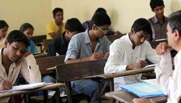 SSC exams 2020 : పాత హాల్ టికెట్స్తోనే 10వ తరగతి పరీక్షలు.. సర్కార్ కీలక నిర్ణయం SSC exams 2020 : పాత హాల్ టికెట్స్తోనే 10వ తరగతి పరీక్షలు.. సర్కార్ కీలక నిర్ణయం