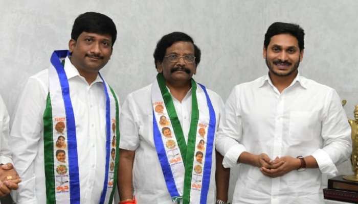 TDPకి భారీ షాక్.. వైసీపీలో చేరిన శిద్దా రాఘవరావు TDPకి భారీ షాక్.. వైసీపీలో చేరిన శిద్దా రాఘవరావు