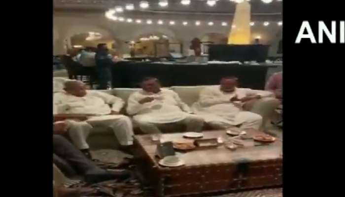 Rajasthan: కాంగ్రెస్ ఎమ్మెల్యేల అంత్యాక్షరి.. వీడియో వైరల్ Rajasthan: కాంగ్రెస్ ఎమ్మెల్యేల అంత్యాక్షరి.. వీడియో వైరల్